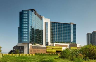 Sheraton Hong Kong Tung Chung Hotel